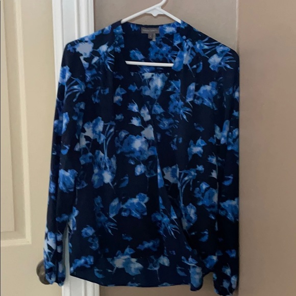 Vince Camuto Top - Picture 2 of 4